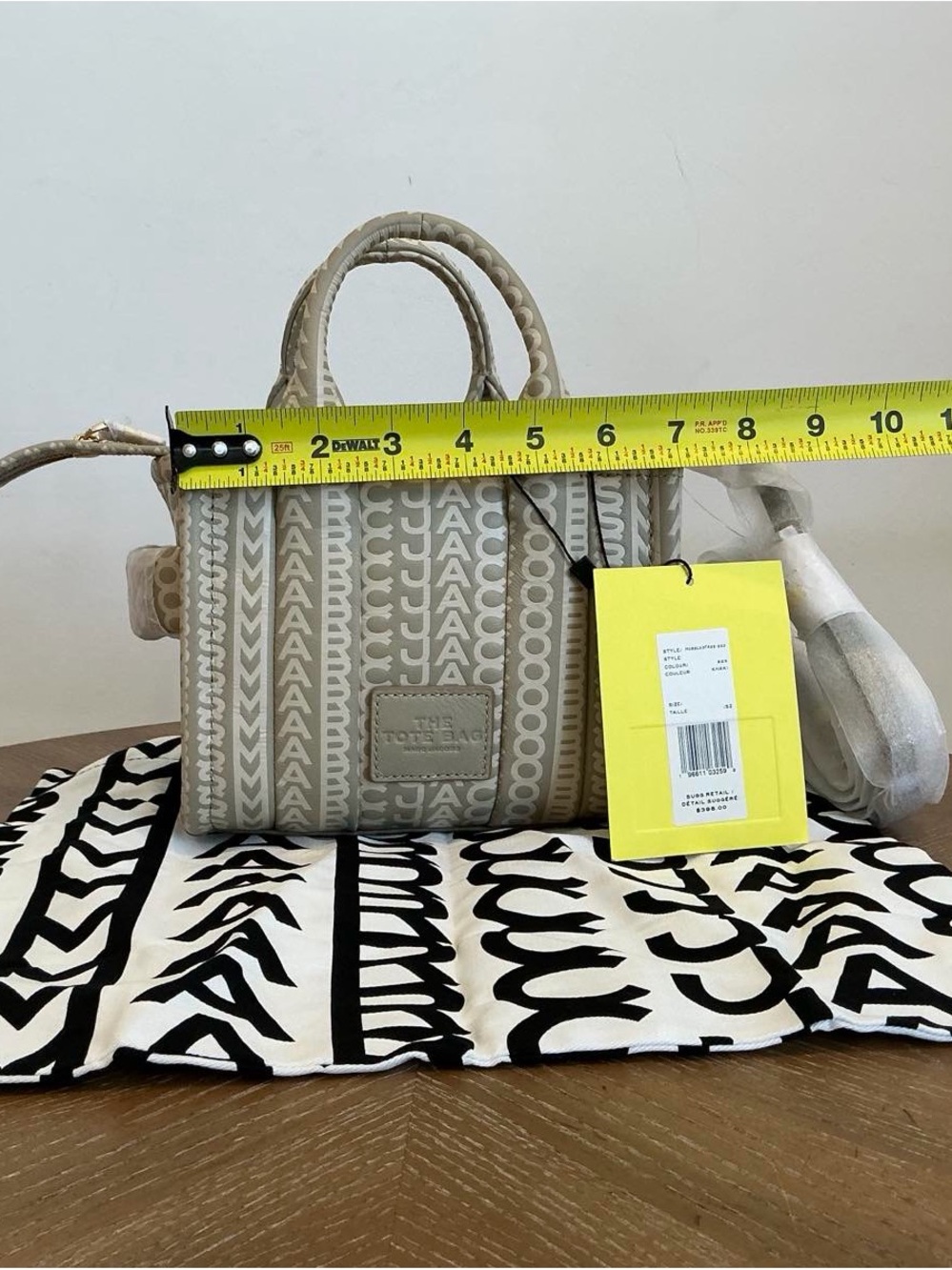 Marc Jacobs The Monogram Leather Crossbody Tote bag - Picture 4 of 5